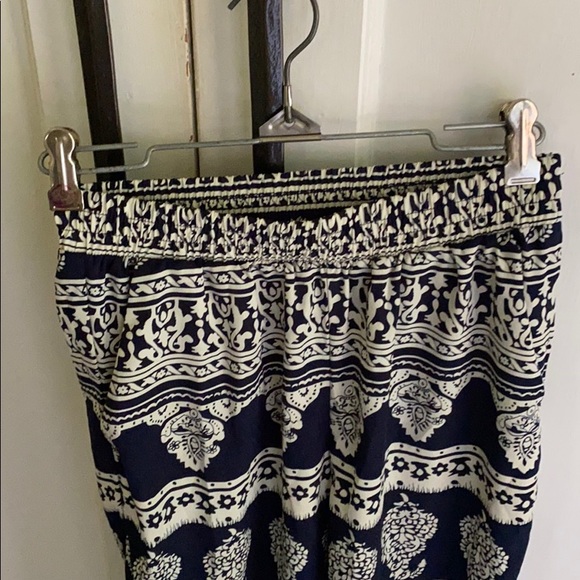 Flowy light pants - Picture 3 of 4